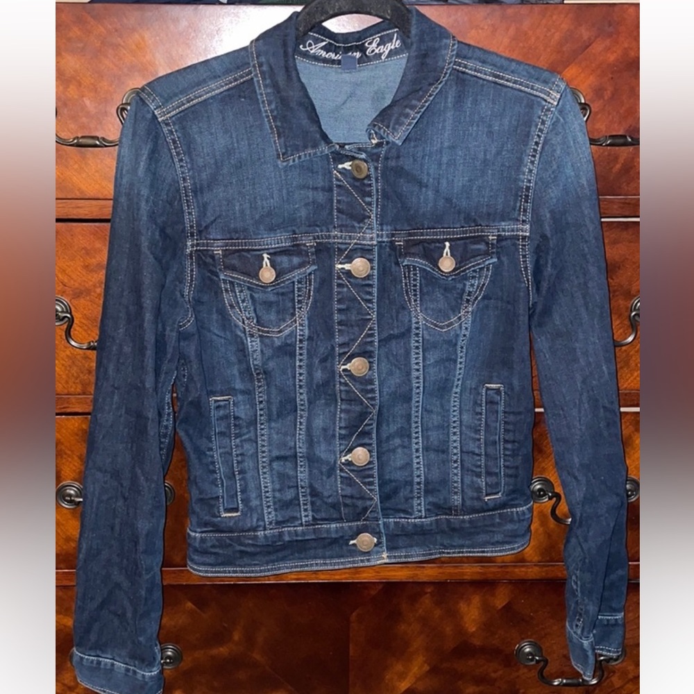 American Eagle Women’s jean jacket